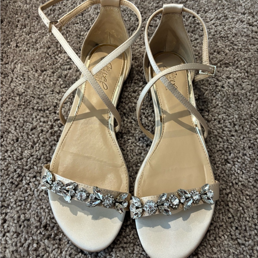 Jewel Badgley Mischka Cream Sandals with Rhinestone Embellishments